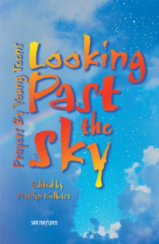 Beispielbild fr Looking Past the Sky: Prayers by Young Teens zum Verkauf von Tall Stories BA