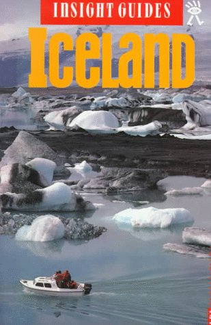 Imagen de archivo de Insight Guide Iceland a la venta por Wonder Book