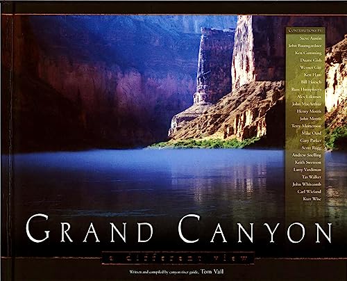 Imagen de archivo de Grand Canyon: A Different View a la venta por SecondSale