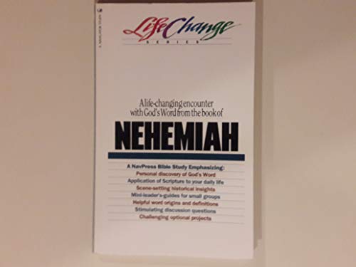 Imagen de archivo de Nehemiah (Life Changes) a la venta por Wonder Book