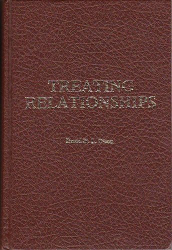 Imagen de archivo de Treating relationships a la venta por BookHolders
