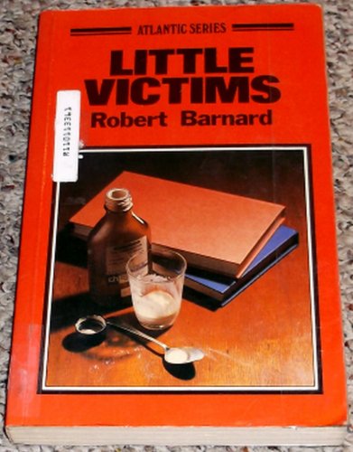 9780893408183: Little Victims (Atlantic Large Print)