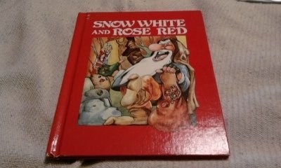 Imagen de archivo de Snow White and Rose Red (English, German and German Edition) a la venta por Half Price Books Inc.