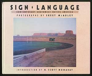 Beispielbild fr Sign Language: Contemporary Southwest Native America zum Verkauf von Dunaway Books