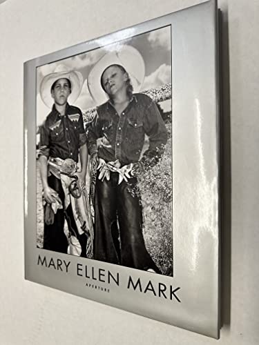 Stock image for Mary Ellen Mark : American Odyssey, 1963-1999 for sale by Better World Books