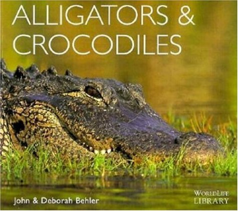 9780896583702: Alligators & Crocodiles (World Life Library)