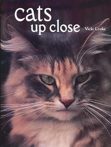 9780896600928: Cats Up Close