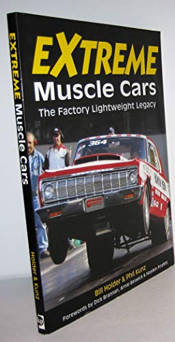 Imagen de archivo de Extreme Muscle Cars: The Factory Lightweight Legacy a la venta por -OnTimeBooks-