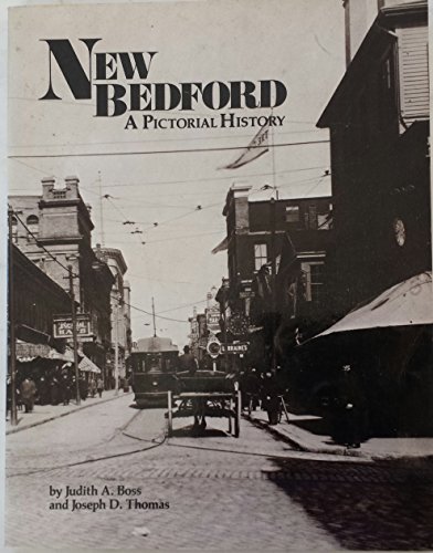 9780898653182: New Bedford: A Pictorial History