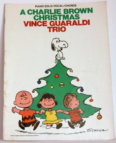 Imagen de archivo de A Charlie Brown Christmas: Vince Guaraldi Trio (Piano Solo/Vocal/Chords) a la venta por Goodwill Southern California