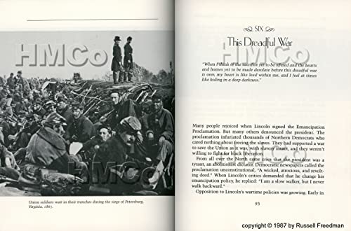 Beispielbild fr Lincoln: A Photobiography zum Verkauf von Wonder Book