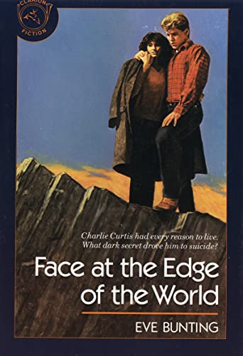 9780899198002: Face at the Edge of the World (Clarion fiction)