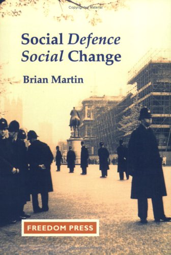 9780900384691: Social Defence Social Change