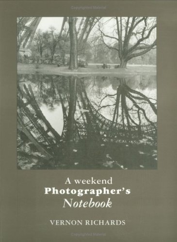 Beispielbild fr A Weekend Photographer's Notebook zum Verkauf von Blackwell's