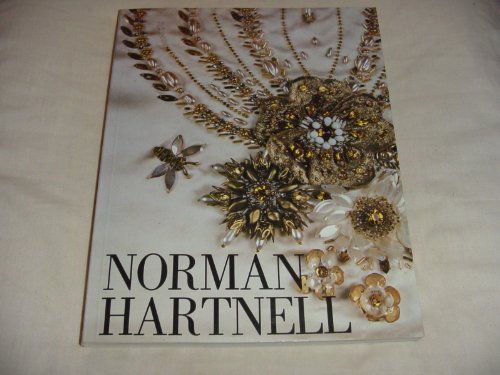 Imagen de archivo de Norman Hartnell [ILLUSTRATED] a la venta por Chaparral Books