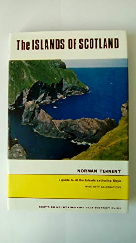 Imagen de archivo de Islands of Scotland (Scottish Mountaineering Trust Guides) a la venta por WorldofBooks