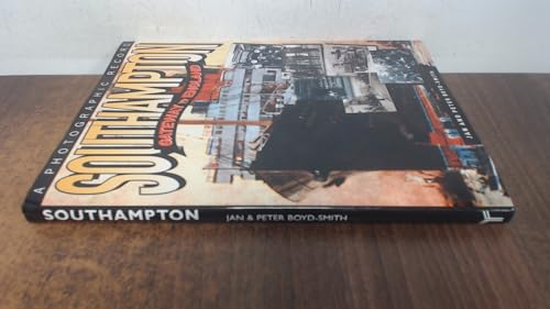 Imagen de archivo de Southampton: Gateway to England a la venta por WorldofBooks