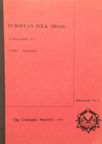 9780903407045: European Folk Dress