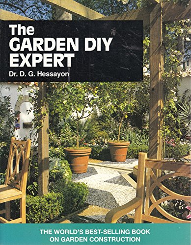 Imagen de archivo de The Garden DIY Expert (Expert Series) a la venta por WorldofBooks