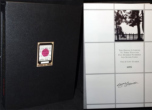 9780904351439: Live In Japan [Beautiful Limited Set Signed by George Harrison]