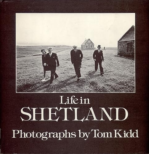 9780904505979: Life in Shetland