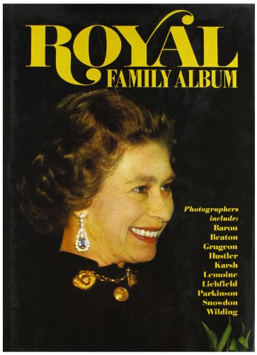 Beispielbild fr Royal Family Album zum Verkauf von WorldofBooks
