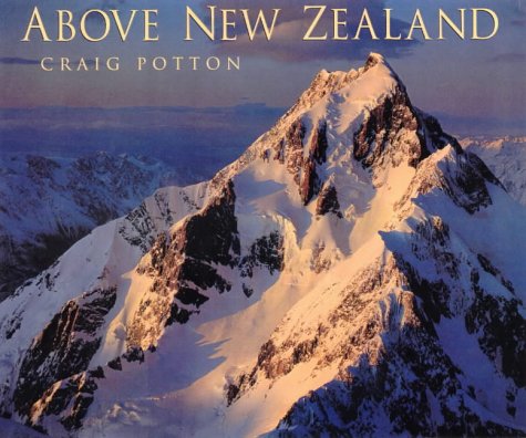 Beispielbild fr Above New Zealand zum Verkauf von Wonder Book