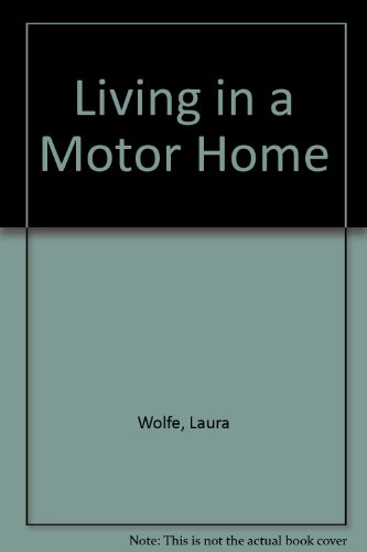 9780912661025: Living in a Motor Home