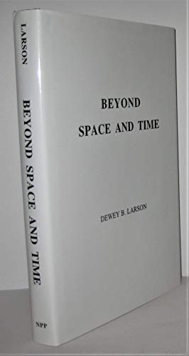 Imagen de archivo de Beyond Space And Time a la venta por Dogtales