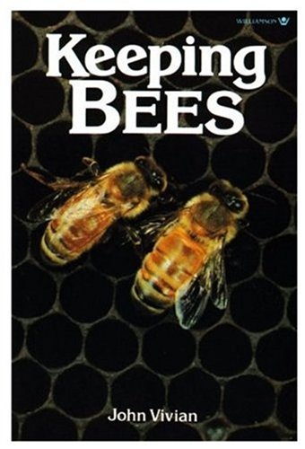 Beispielbild fr Keeping Bees zum Verkauf von Better World Books