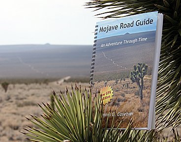 Beispielbild fr Mojave Road Guide - An Adventure Through Time (Mojave Road Guide) zum Verkauf von Seattle Goodwill