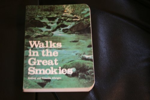 Imagen de archivo de Walks in the Great Smokies a la venta por HPB-Emerald