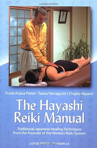 Beispielbild fr The Hayashi Reiki Manual: Traditional Japanese Healing Techniques from the Founder of the Western Reiki System zum Verkauf von HPB-Red