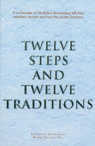 Imagen de archivo de Twelve Steps and Twelve Traditions a la venta por KuleliBooks