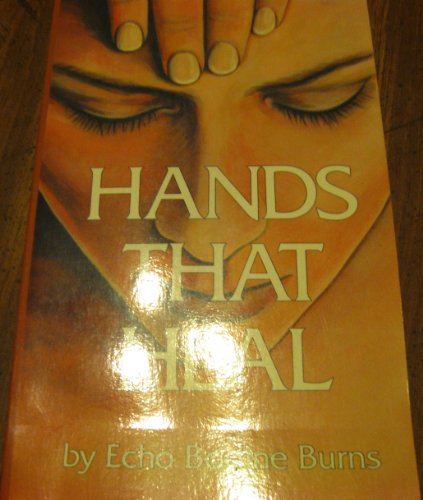 Imagen de archivo de Hands That Heal a la venta por Wonder Book