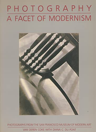 9780933920743: Photography: A Facet of Modernism