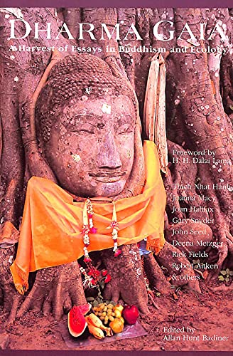 Beispielbild fr DHARMA GAIA: A HARVEST OF ESSAYS IN BUDDHISM AND ECOLOGY zum Verkauf von WONDERFUL BOOKS BY MAIL