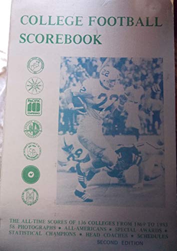 9780938428053: College football scorebook