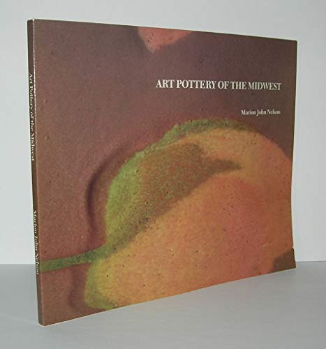 Beispielbild fr Art Pottery of the Midwest zum Verkauf von ThriftBooks-Dallas