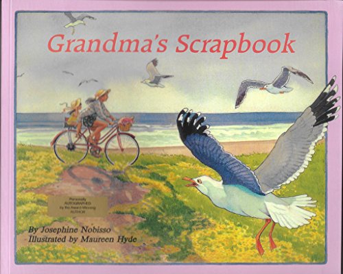 Imagen de archivo de Grandma's Scrapbook a la venta por Better World Books