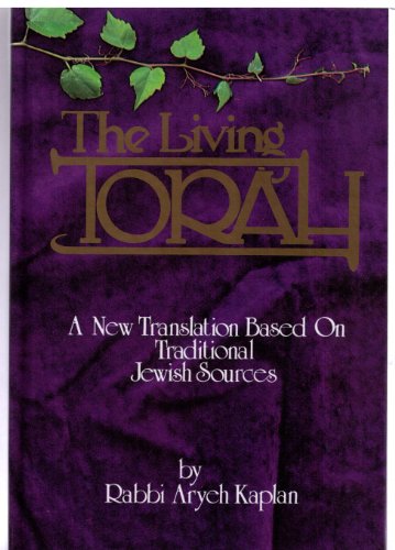 9780940118355: The Living Torah English Edition With Haftarot, Bibliography, & Index
