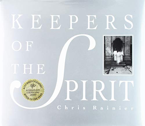 Imagen de archivo de Keepers of the Spirit: Stories of Nature and Humankind (Earthsong Collection) a la venta por Books From California