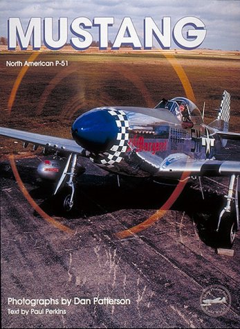 Imagen de archivo de Mustang: North American P-51 a la venta por Boomer's Books