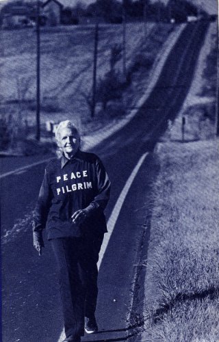 Imagen de archivo de Peace Pilgrim: Her Life and Work In Her Own Words a la venta por Better World Books