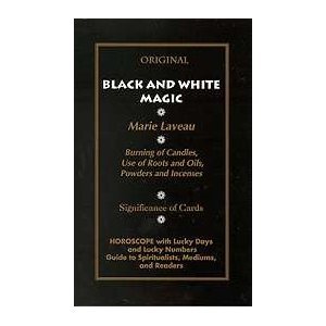 Imagen de archivo de Black & White Magic a la venta por Ergodebooks