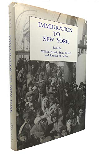 Beispielbild fr Immigration to New York zum Verkauf von David's Books