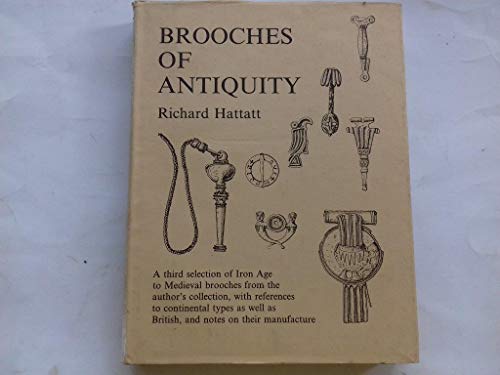 9780946897117: Brooches of Antiquity (AA-INT)