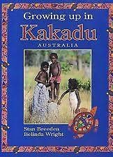 9780947263904: Growing up in Kakadu, Australia
