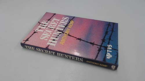 Imagen de archivo de The Secret Hunters a la venta por WorldofBooks