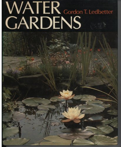 Beispielbild fr Water Gardens zum Verkauf von AwesomeBooks